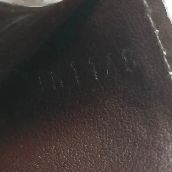 Louis Vuitton Monogram Vernis Amarante Sarah - Picture 14 of 15